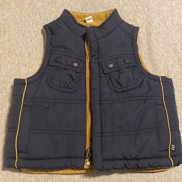 Gap Baby Boys Reversible Puffer Vest 12-18 mo - Picture 1 of 6